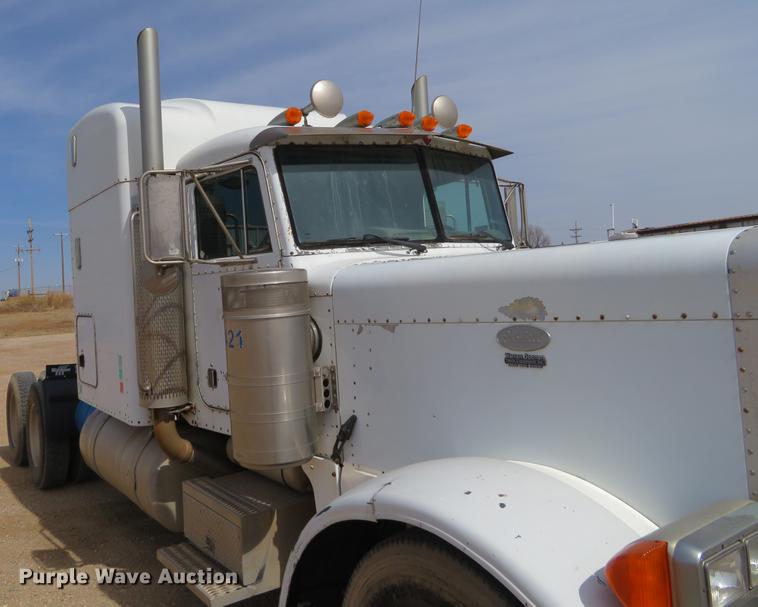 image for item DC0888 1996 Peterbilt 379 semi truck