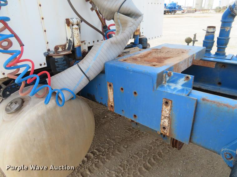 image for item DC0888 1996 Peterbilt 379 semi truck