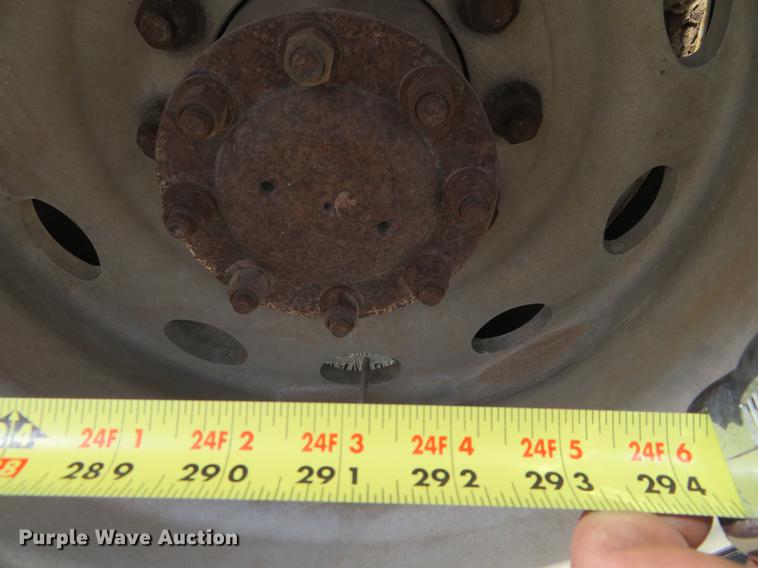 image for item DC0888 1996 Peterbilt 379 semi truck