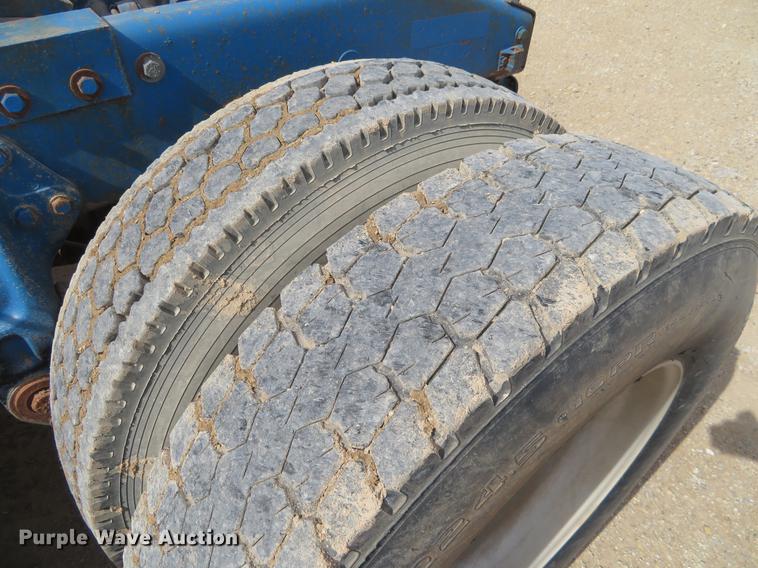 image for item DC0888 1996 Peterbilt 379 semi truck