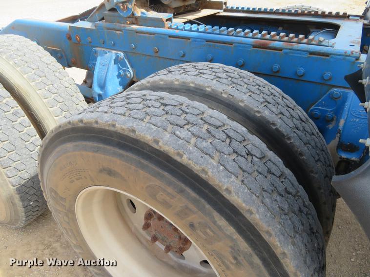 image for item DC0888 1996 Peterbilt 379 semi truck