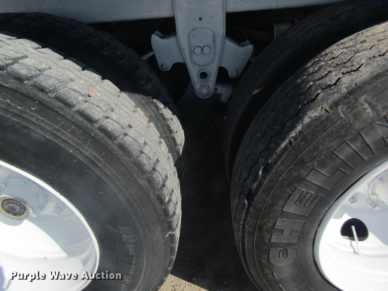 image for item DC4383 1981 Timpte double hopper bottom grain trailer