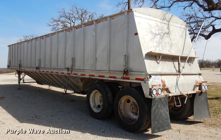 image for item DC5965 1979 Doonan double hopper bottom grain trailer