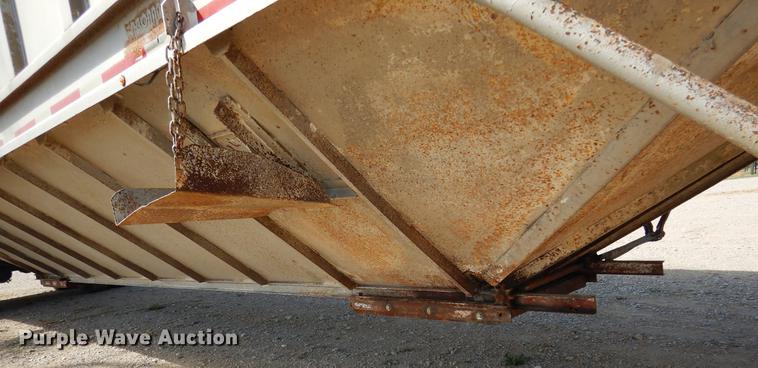 image for item DC5965 1979 Doonan double hopper bottom grain trailer