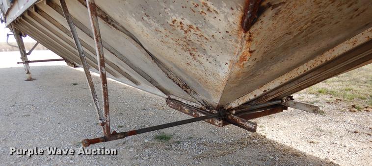 image for item DC5965 1979 Doonan double hopper bottom grain trailer