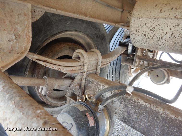 image for item DC5965 1979 Doonan double hopper bottom grain trailer