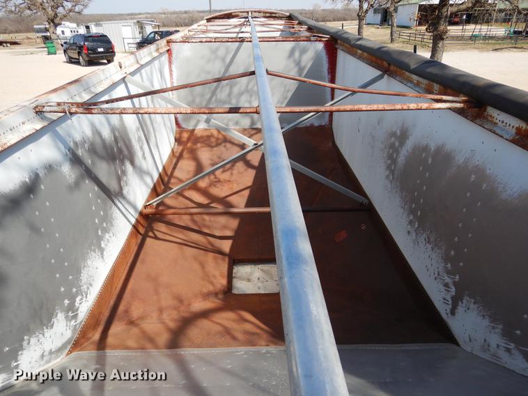 image for item DC5965 1979 Doonan double hopper bottom grain trailer