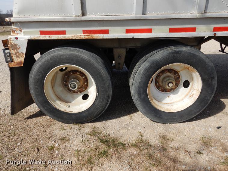 image for item DC5965 1979 Doonan double hopper bottom grain trailer