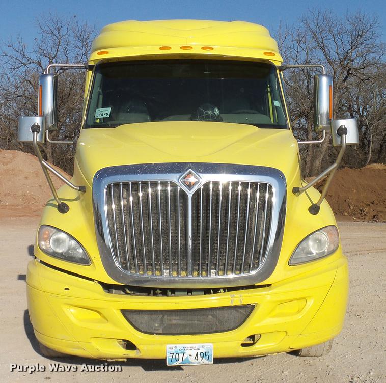image for item DD1346 2012 International ProStar Plus semi truck