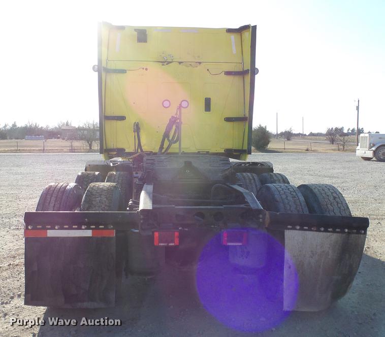 image for item DD1346 2012 International ProStar Plus semi truck