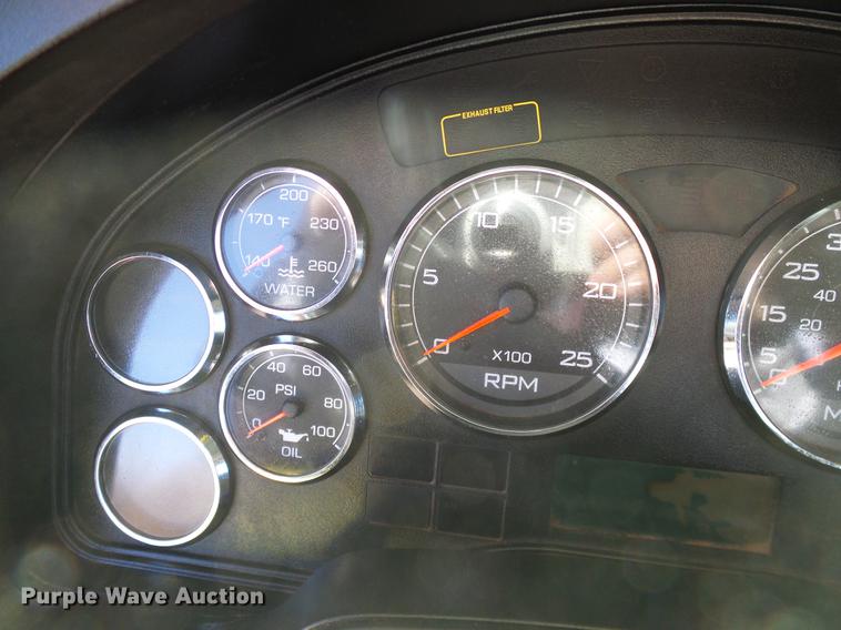 image for item DD1346 2012 International ProStar Plus semi truck