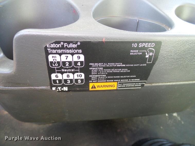 image for item DD1346 2012 International ProStar Plus semi truck