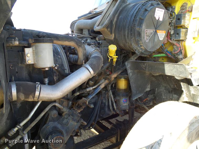 image for item DD1346 2012 International ProStar Plus semi truck