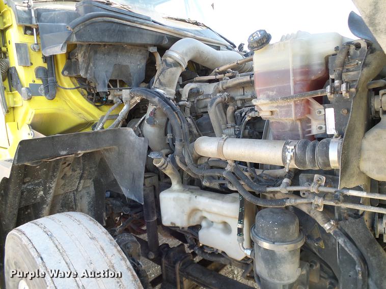 image for item DD1346 2012 International ProStar Plus semi truck