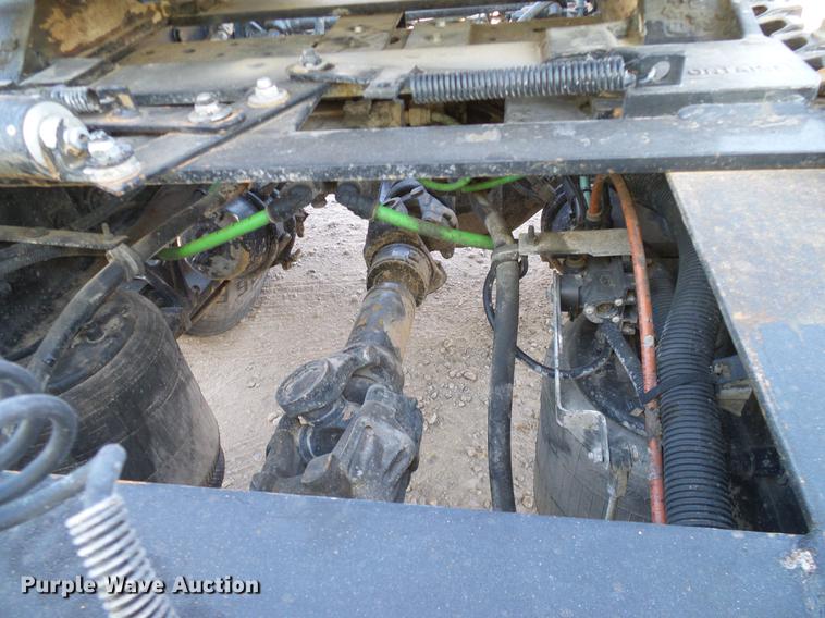 image for item DD1346 2012 International ProStar Plus semi truck