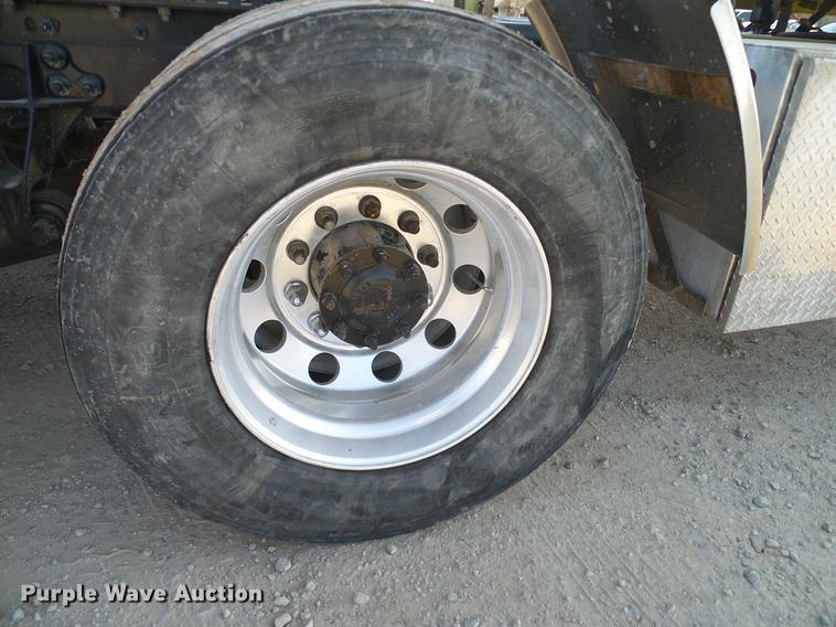 image for item DD1346 2012 International ProStar Plus semi truck