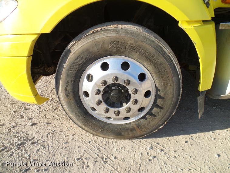 image for item DD1346 2012 International ProStar Plus semi truck