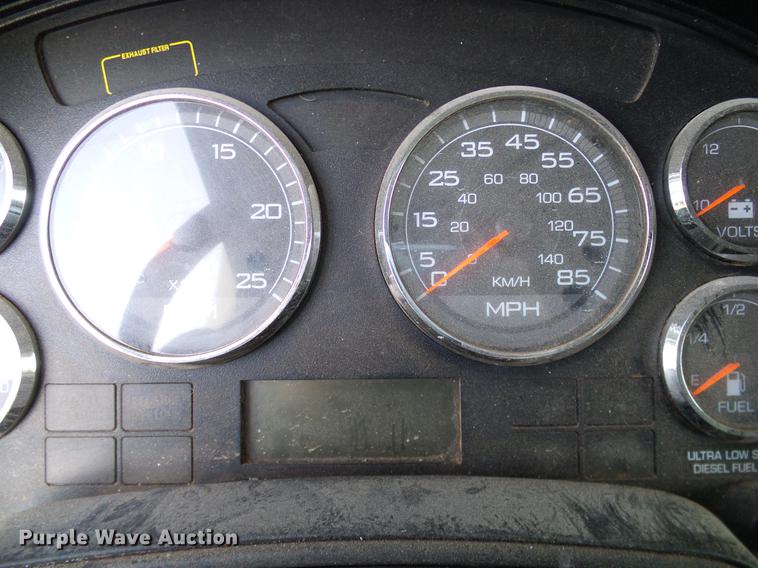 image for item DD1347 2012 International ProStar Plus semi truck