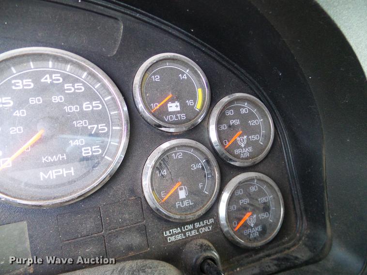 image for item DD1347 2012 International ProStar Plus semi truck