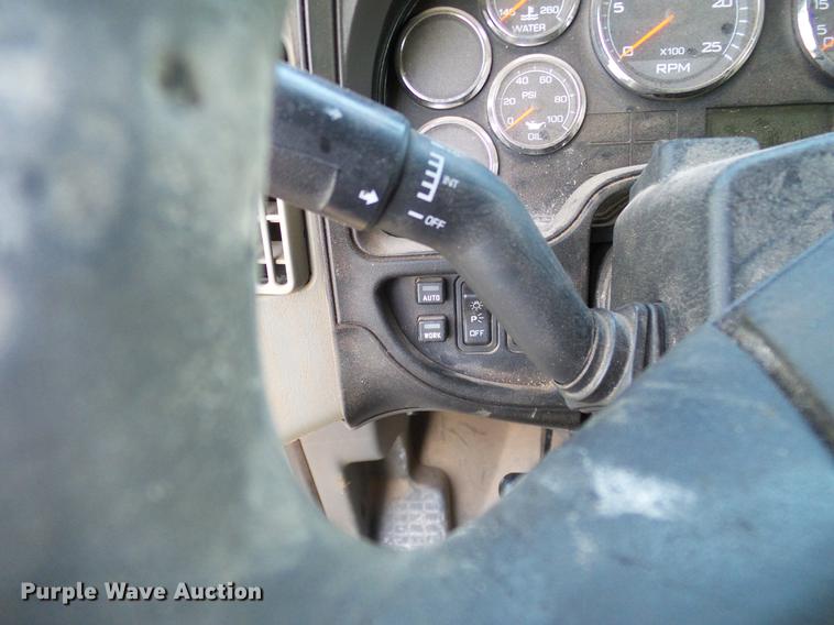 image for item DD1347 2012 International ProStar Plus semi truck