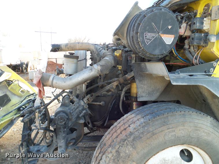 image for item DD1347 2012 International ProStar Plus semi truck