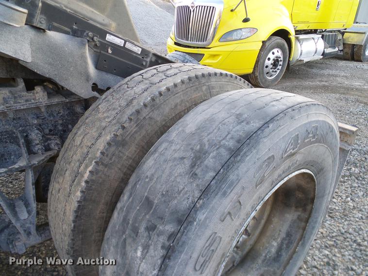 image for item DD1347 2012 International ProStar Plus semi truck