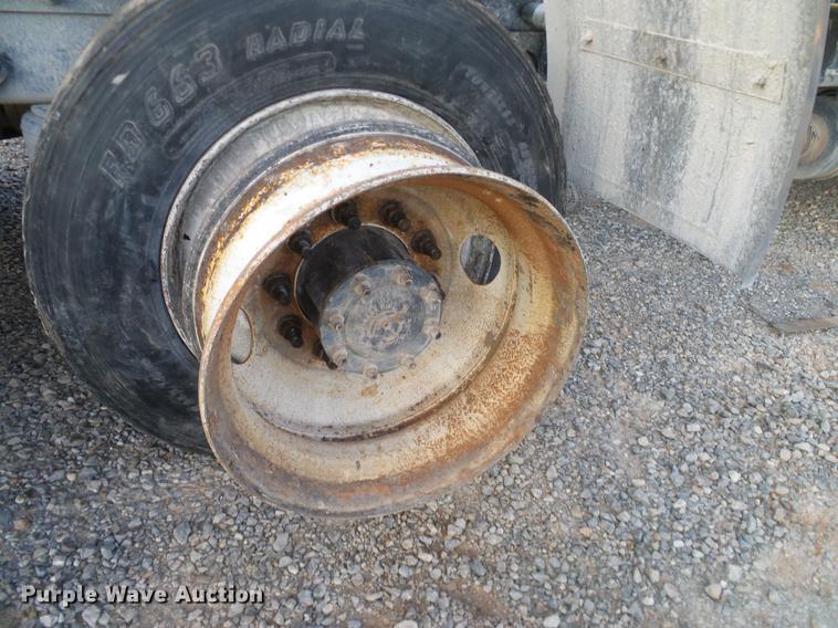 image for item DD1347 2012 International ProStar Plus semi truck