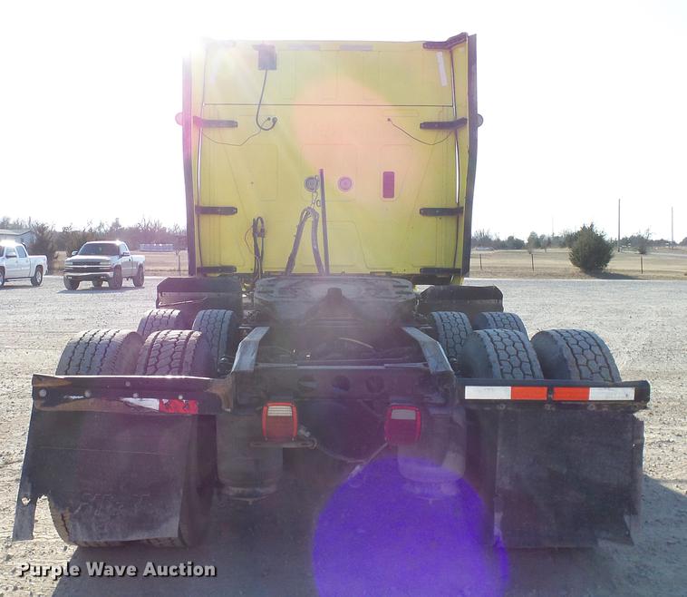 image for item DD1348 2012 International ProStar Plus semi truck
