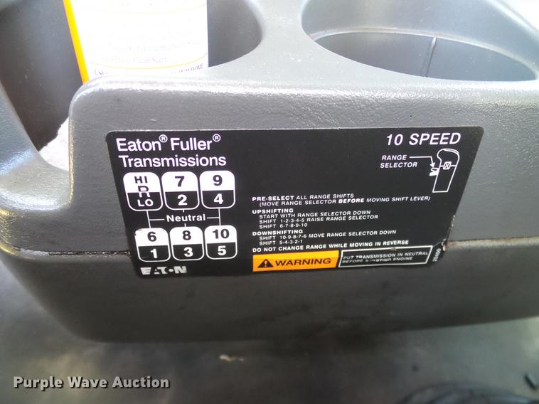 image for item DD1348 2012 International ProStar Plus semi truck