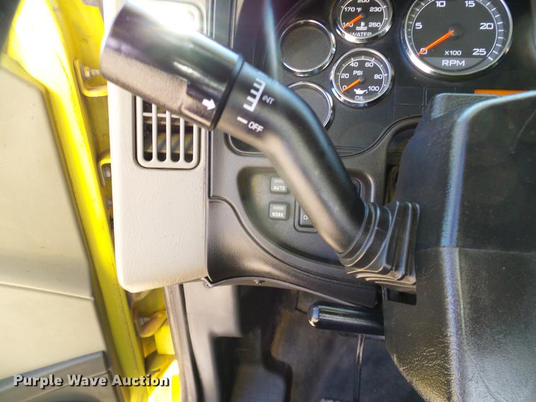 image for item DD1348 2012 International ProStar Plus semi truck