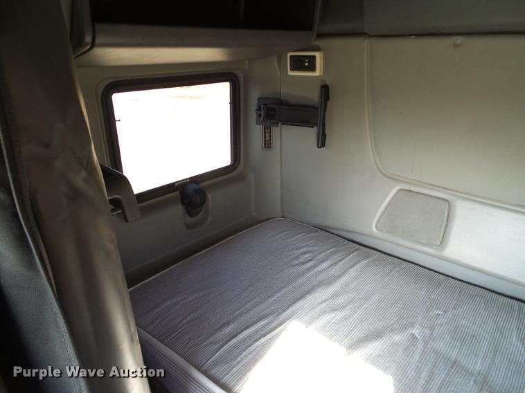 image for item DD1348 2012 International ProStar Plus semi truck