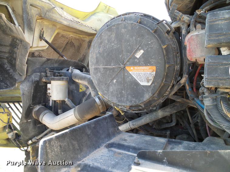 image for item DD1348 2012 International ProStar Plus semi truck