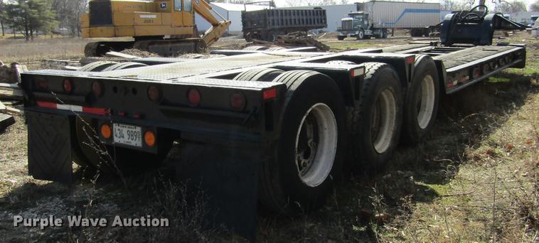 image for item DD2727 1971 Hyster low boy equipment trailer
