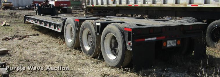 image for item DD2727 1971 Hyster low boy equipment trailer