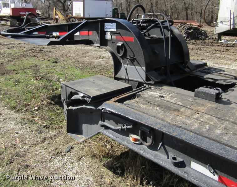 image for item DD2727 1971 Hyster low boy equipment trailer