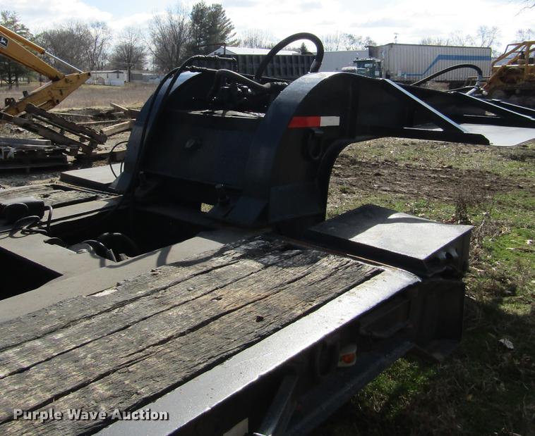 image for item DD2727 1971 Hyster low boy equipment trailer