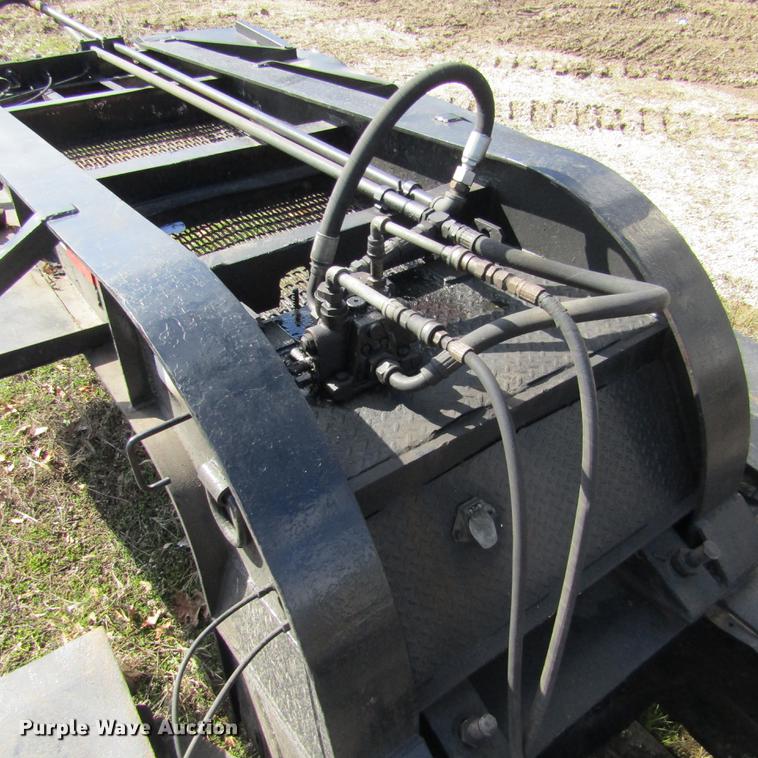 image for item DD2727 1971 Hyster low boy equipment trailer