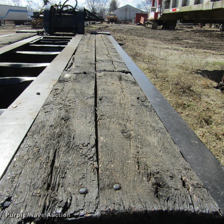 image for item DD2727 1971 Hyster low boy equipment trailer