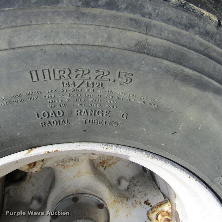 image for item DD2727 1971 Hyster low boy equipment trailer