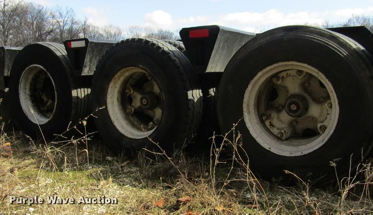 image for item DD2727 1971 Hyster low boy equipment trailer