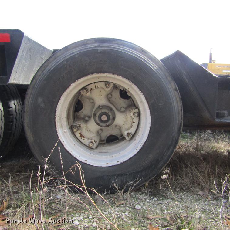 image for item DD2727 1971 Hyster low boy equipment trailer