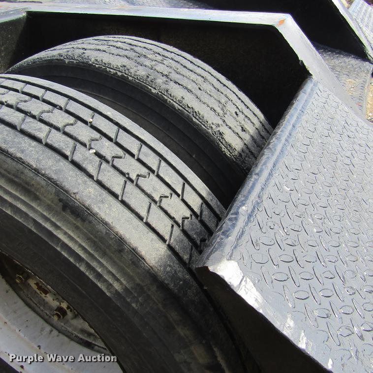 image for item DD2727 1971 Hyster low boy equipment trailer