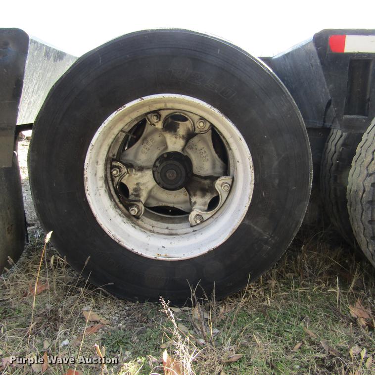 image for item DD2727 1971 Hyster low boy equipment trailer