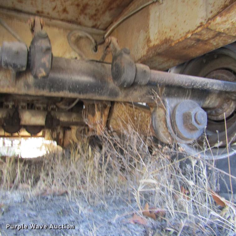 image for item DD2727 1971 Hyster low boy equipment trailer