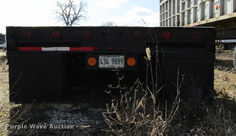 image for item DD2727 1971 Hyster low boy equipment trailer