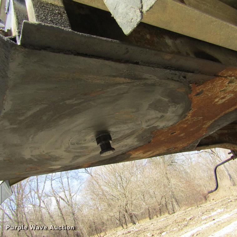 image for item DD2728 1972 Gilmore end dump trailer