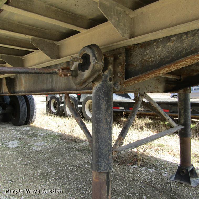 image for item DD2728 1972 Gilmore end dump trailer
