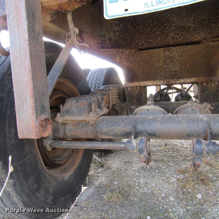 image for item DD2728 1972 Gilmore end dump trailer