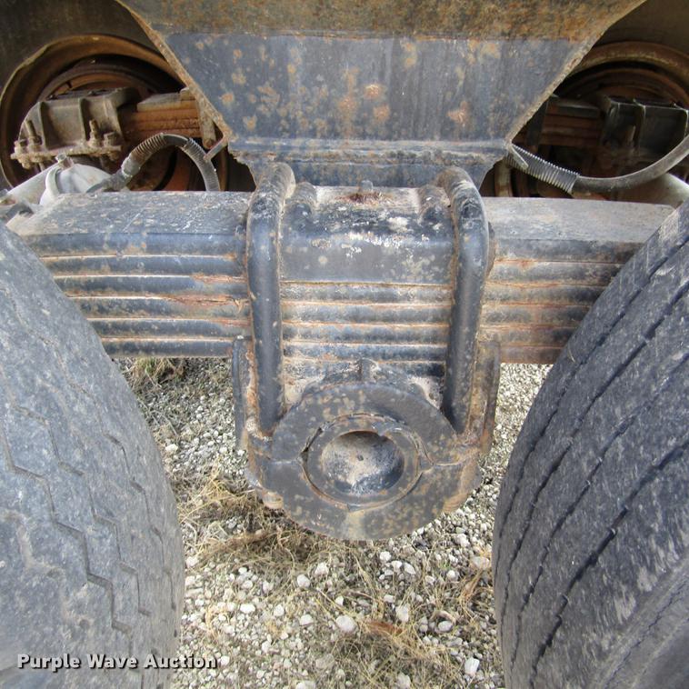 image for item DD2728 1972 Gilmore end dump trailer