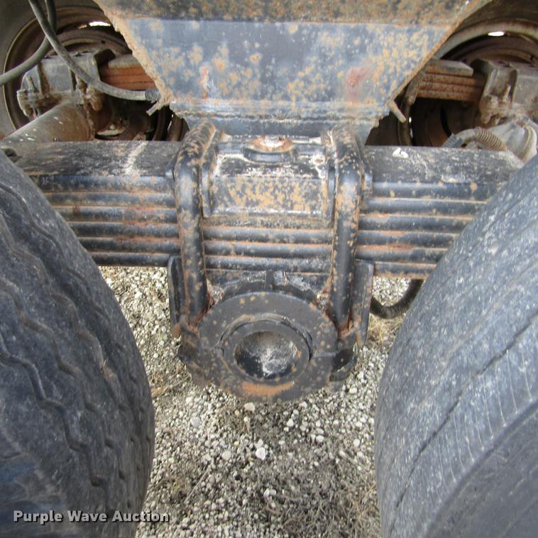 image for item DD2728 1972 Gilmore end dump trailer